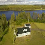 Kajaani Cottages 카야니