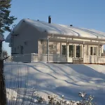 Kajaani Cottages *
